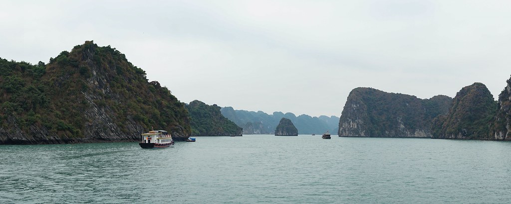 Navegando por Lan Ha y Halong, la bahía de los gigantes de piedra - VIETNAM, TIERRA DE DRAGONES (1)
