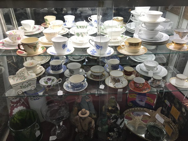 Antique Mall, tea cups