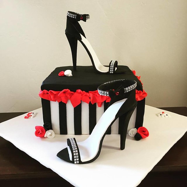 Shoe Box Cake by Beansy Loves Cake