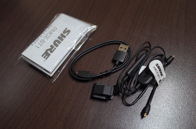 SHURE BLUETOOTH REMOTE+MIC CABLE酉圧系説明書 Micro USBケーブル 本体