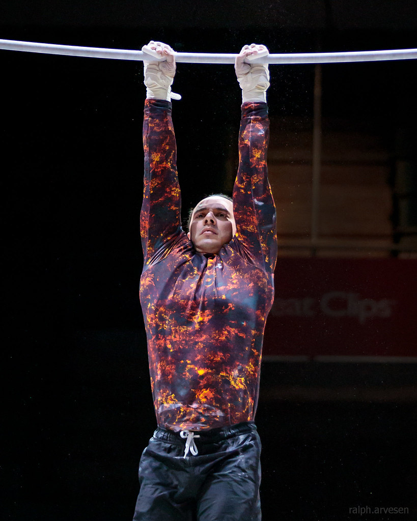 Cirque du Soleil Corteo | Texas Review | Ralph Arvesen