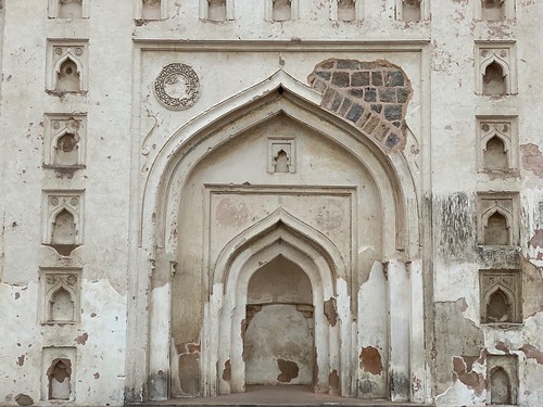 City Monument - Madhi Masjid, Mehrauli