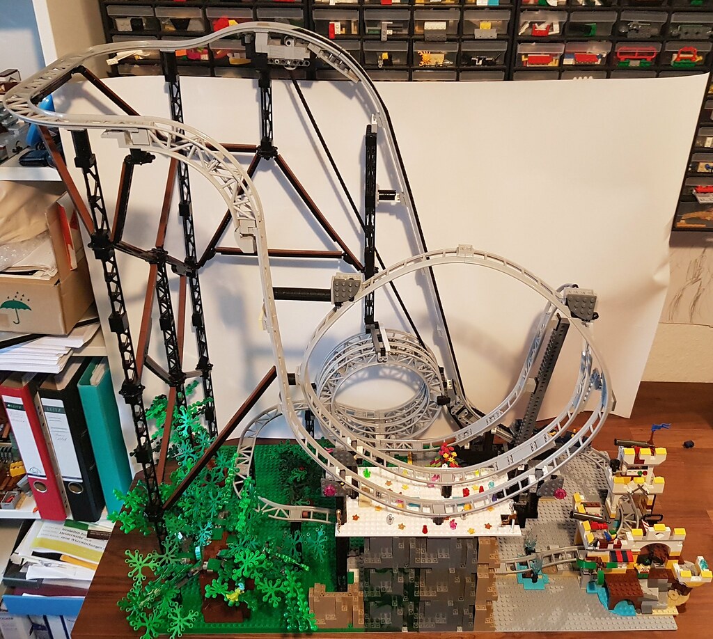 WIP: Dive coaster with three loopings using the LEGO coaster track ...