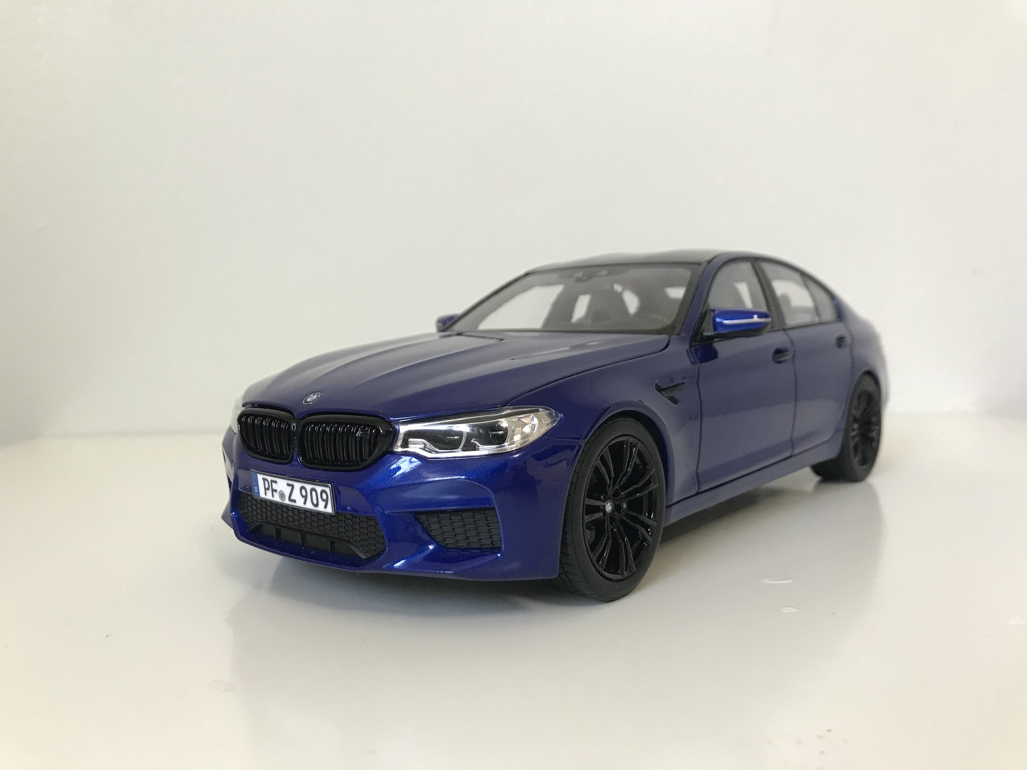 1:18 BMW M5 F90 Marina Bay Blue (by Norev) | DiecastXchange Forum