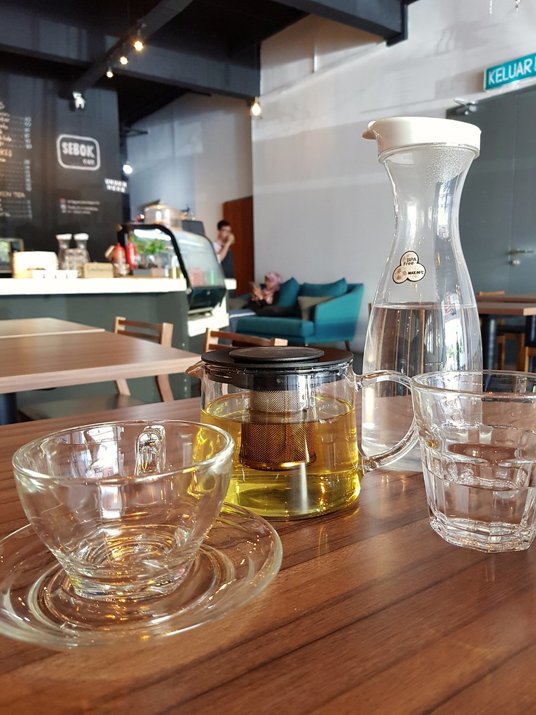 Chammomile Tea rm$10 @ Sebok Cafe at UOA Business Park, Shah Alam