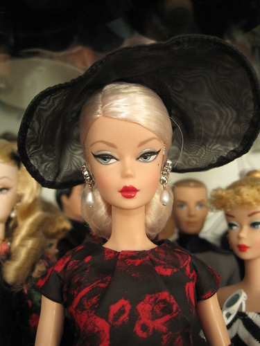 Silkstone Barbie: Fashion model collection. - Page 2 31996492537_527ccaca1c