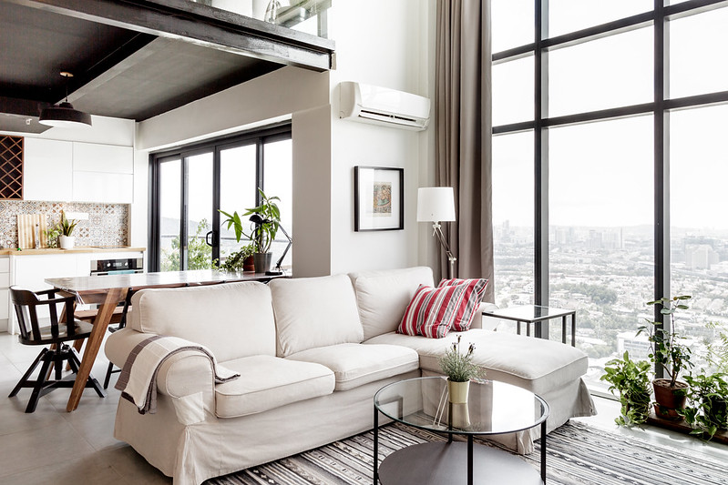 Airbnb Plus Image Seven_Loft Apartment With Views Of Twin Towers