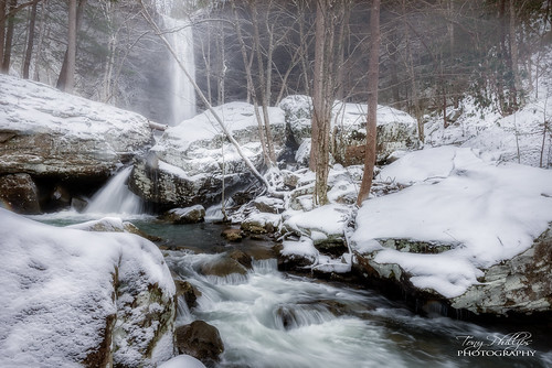 cumberlandcounty tennessee cold falls fog foggy frost frozen landscape landscapephotography nature naturephotography outdoorphotography outdoors ozonefalls river snow waterfall waterfalls winter