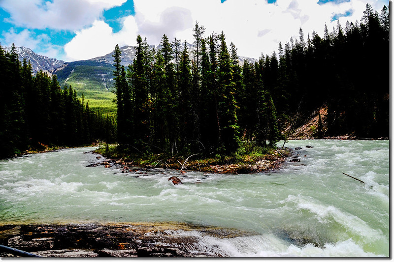 Sunwapta River Falls, Jasper National Park, Alberta, Canada