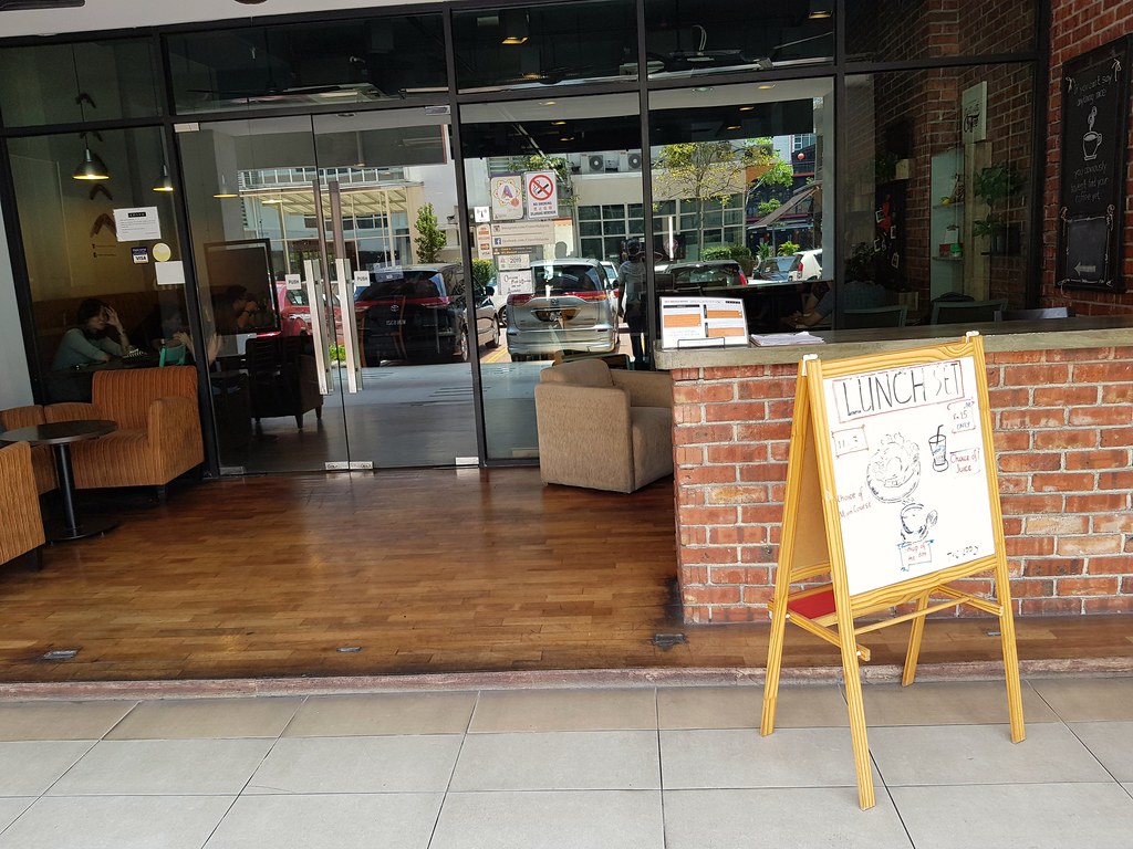@ Crave Cafe at Oasis Square, PJ Ara Damansara
