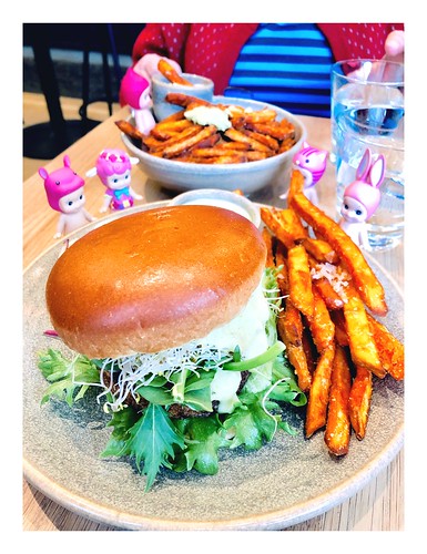 vegan burger and sweet potato fries, mahalo stockholm, sweden, march 4, 2019