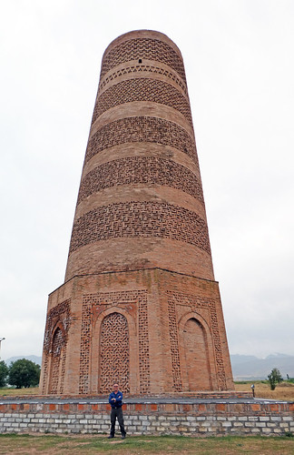 asia kyrgyzstan burana tower chuy valley minaret obelisk statue dana iwachow dragoman overland silk road trip august 2018 tokmok