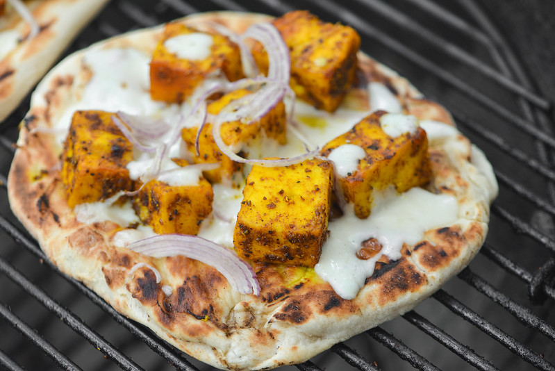 Naan Pizza with Spiced Paneer